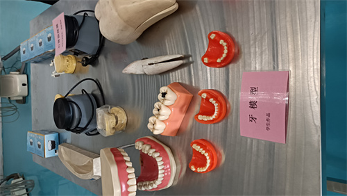 河北同仁醫(yī)學(xué)院口腔專業(yè)出來(lái)能干什么？