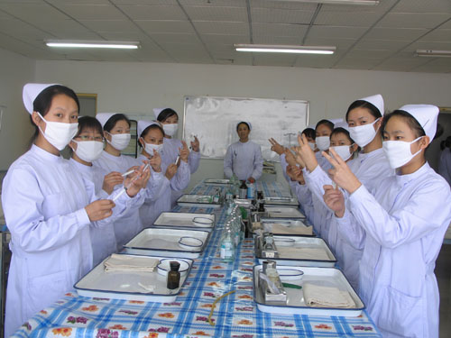 河北醫(yī)護類中專哪個風氣好